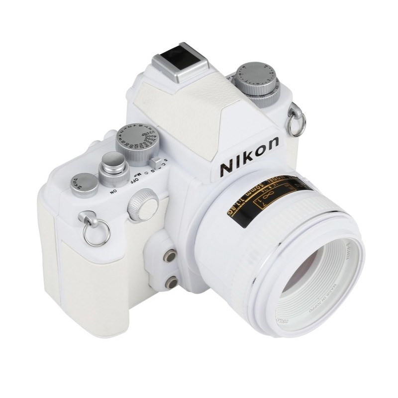 Maqueta de Cámara Fotografíca Nikon Color Blanco