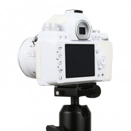 Maqueta de Cámara Fotografíca Nikon Color Blanco