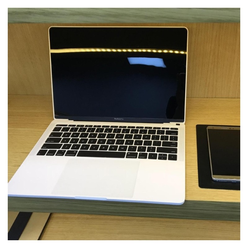 Maqueta con Pantalla Negra para Apple MacBook Pro 13 Pulgadas